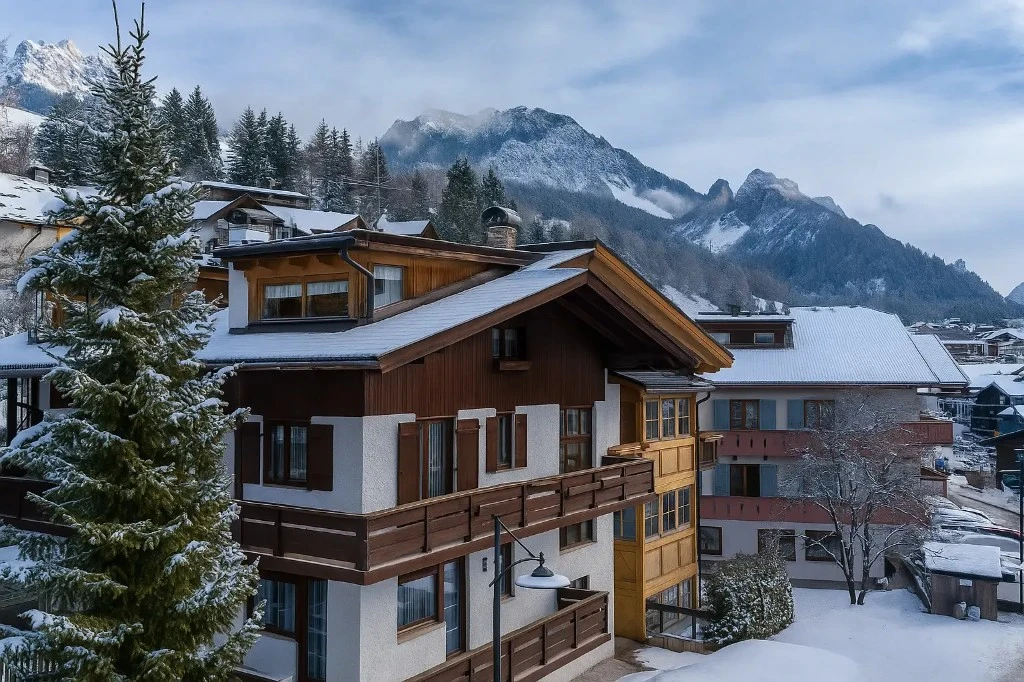 Ciasa Cianins embraced by the Dolomites